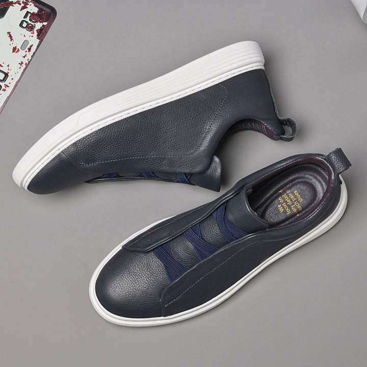 Wells | Genuine Leather Sneaker