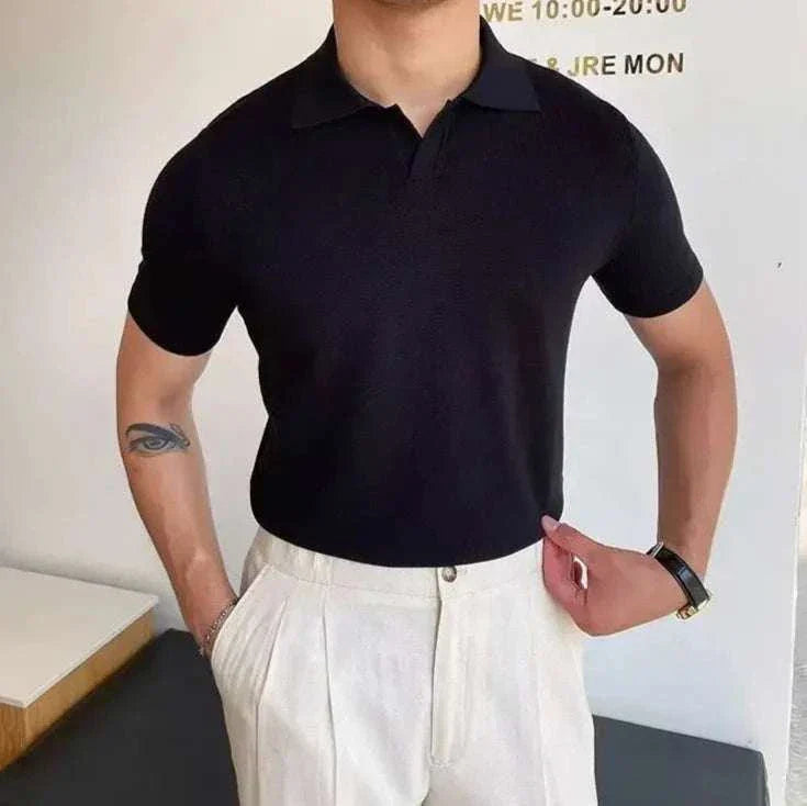 Aki | Minimalist Fitted T-Shirt