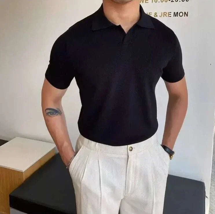 Aki | Minimalist Fitted T-Shirt